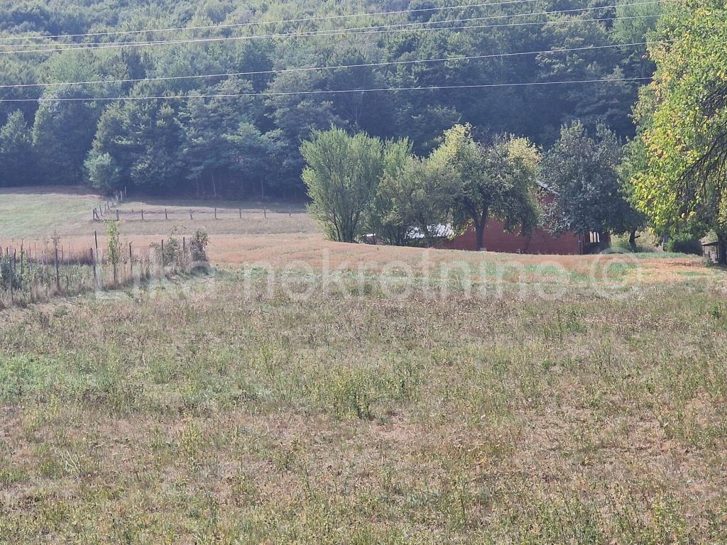 OTOČAC - Novoselija - građevinsko zemljište 1.432 m2 (3)