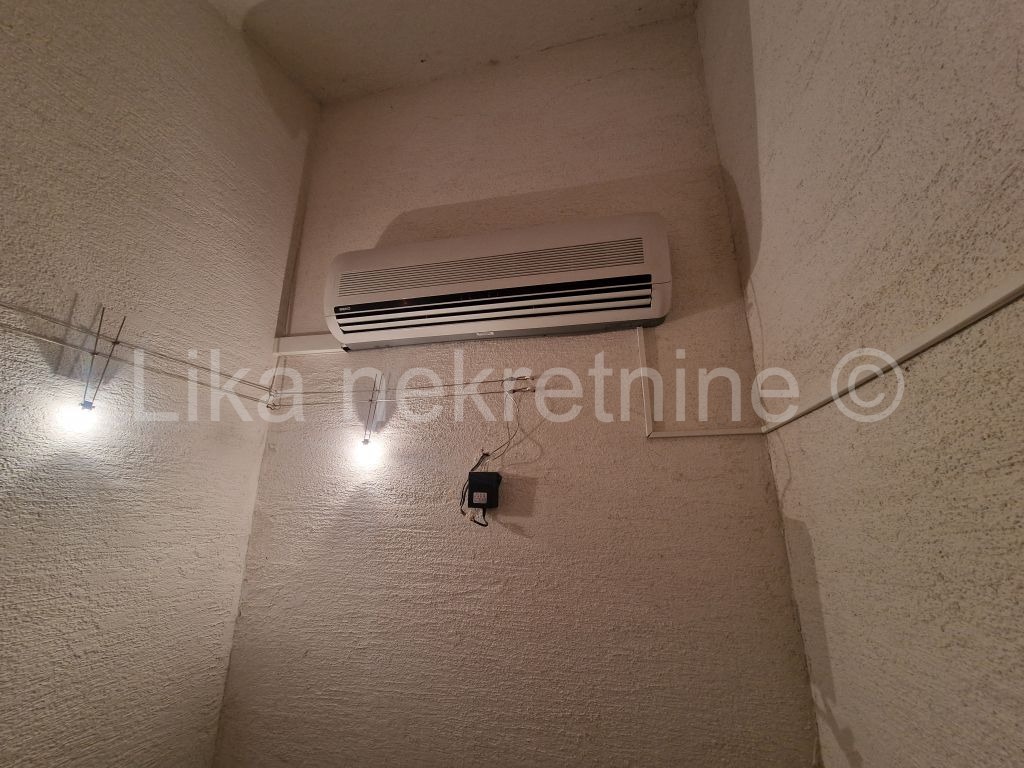 KARLOBAG - Ribarica- dvoetažni apartman 51,57 m2, dvorišni app 33 m2 (7)