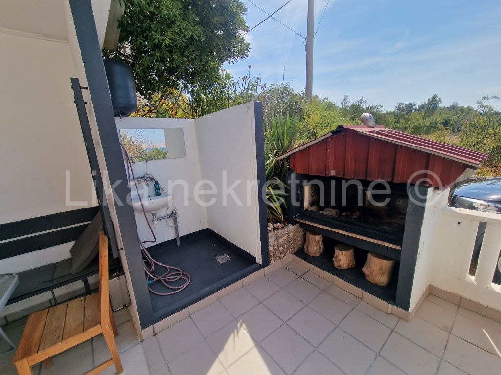 KARLOBAG - Ribarica- dvoetažni apartman 51,57 m2, dvorišni app 33 m2 (18)