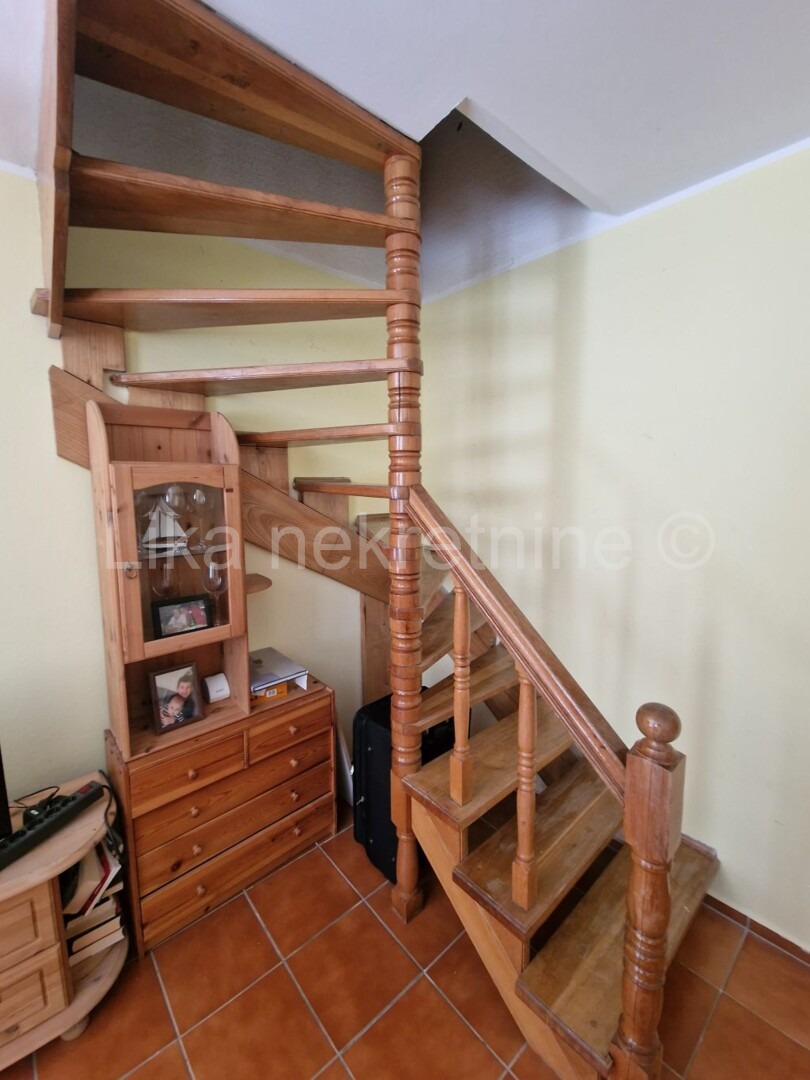 KARLOBAG - Ribarica- dvoetažni apartman 51,57 m2, dvorišni app 33 m2 (4)