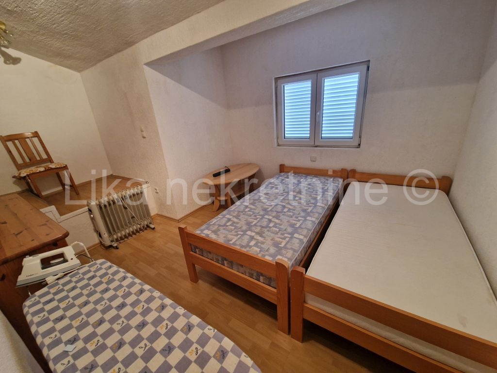 KARLOBAG - Ribarica- dvoetažni apartman 51,57 m2, dvorišni app 33 m2 (10)