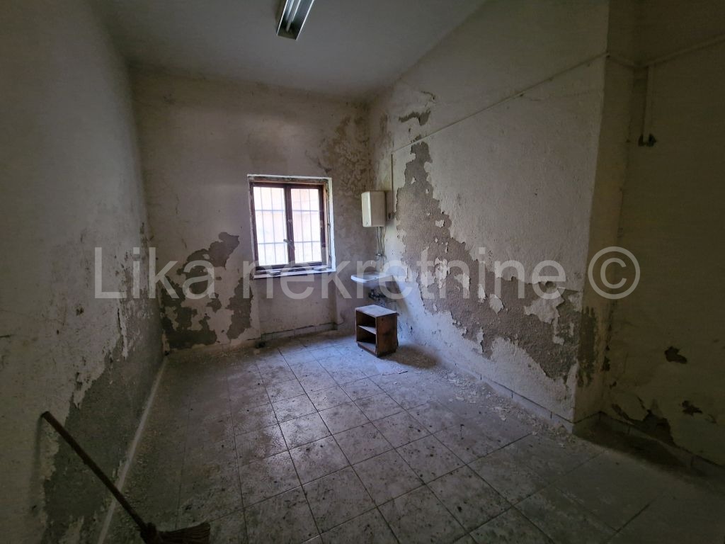 BRINJE - najam -  poslovni prostori 80 m2 i 60 m2 (3)