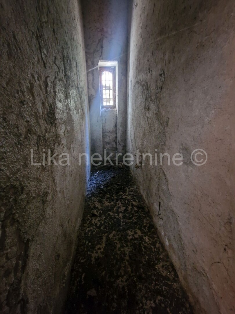 BRINJE - najam -  poslovni prostori 80 m2 i 60 m2 (5)