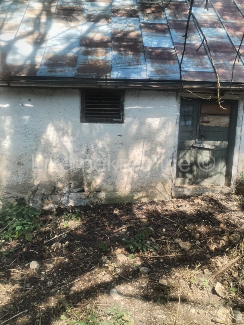UDBINA ( Jošani ) - kamena kuća za renoviranje i zemlja 118.535 m2 (7)