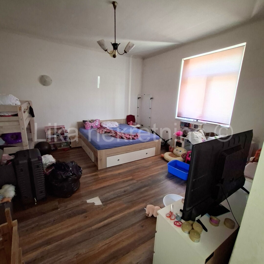 Zagreb -Črnomerec-Ulica Antunovac-Kuća sa dva stana (20)
