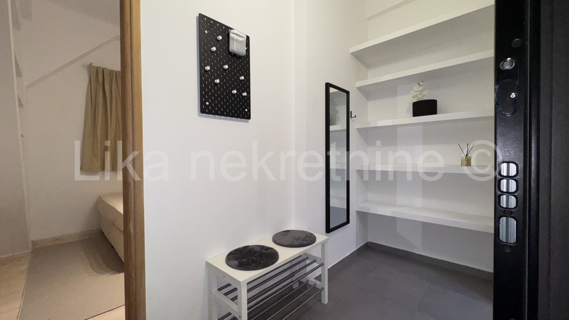 Rarität - Cvjetni trg im Herzen Zagrebs, 3-Zimmer, 55m2, mit Parkplatz im Hof (6)