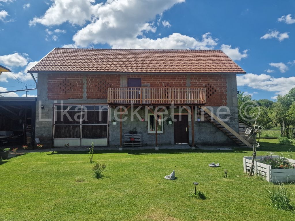 BRINJE - Križpolje - Križ Kamenica - kuća katnica, dvorišna zgrada (23)