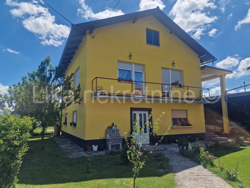 BRINJE - Križpolje - Križ Kamenica - kuća katnica, dvorišna zgrada (2)