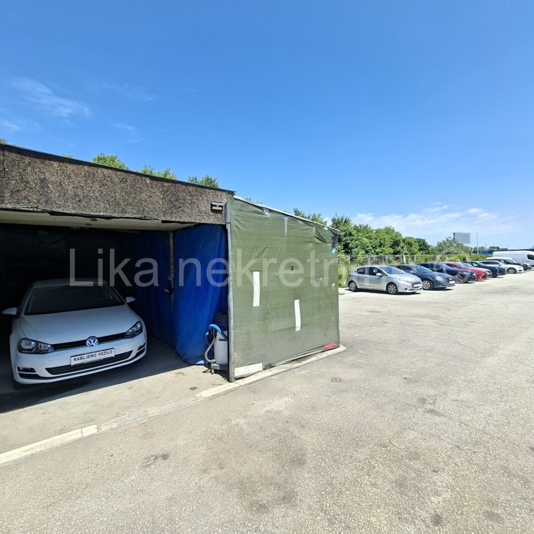 SESVETE-SOPNICA-POSLOVNA ZGRADA 78m2 na zemljištu od 1533m2 (4)