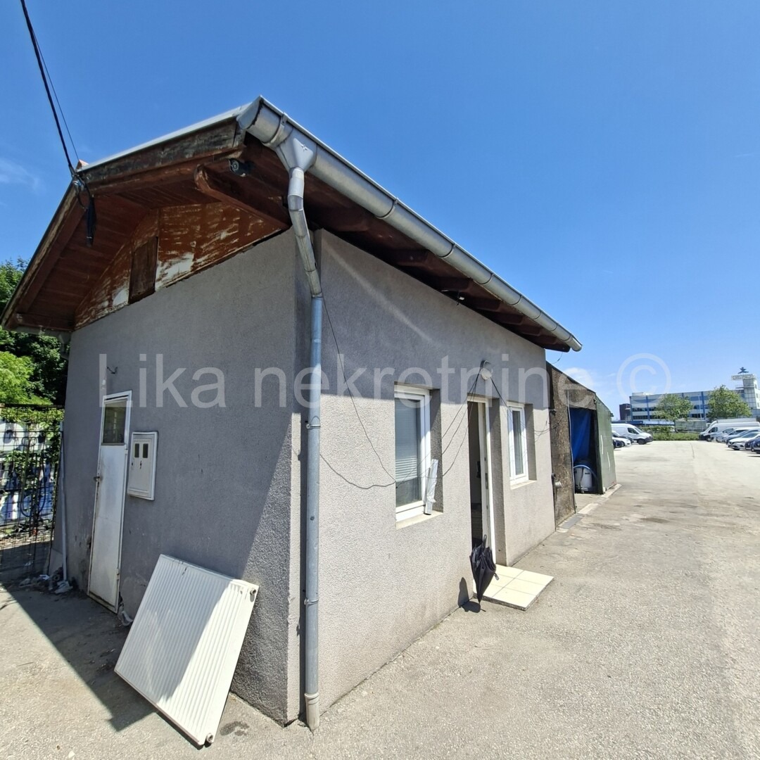 SESVETE-SOPNICA-POSLOVNA ZGRADA 78m2 na zemljištu od 1533m2