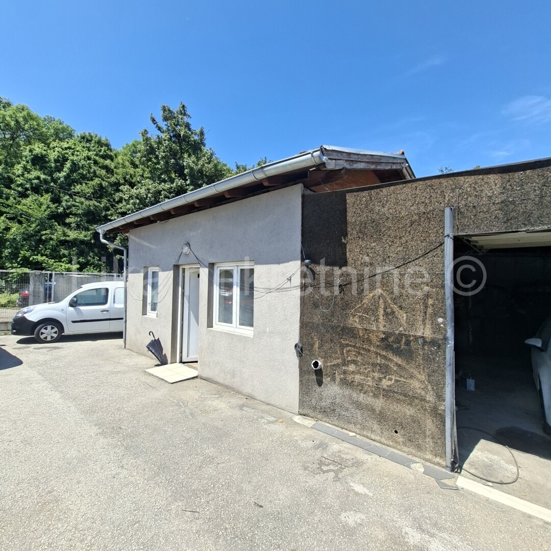 SESVETE-SOPNICA-POSLOVNA ZGRADA 78m2 na zemljištu od 1533m2 (2)