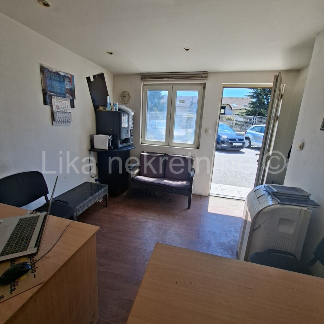 SESVETE-SOPNICA-POSLOVNA ZGRADA 78m2 na zemljištu od 1533m2 (3)