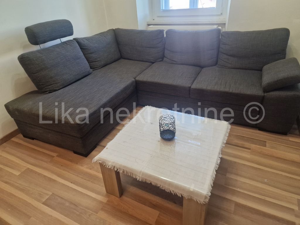 OTOČAC - Zweizimmerwohnung 60 m², 1. Stock, möbliert (10)