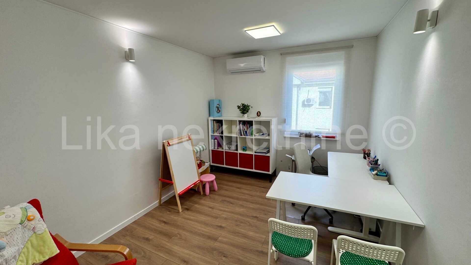 Ured - poslovni prostor 14m2, blizina Glavnog kolodvora (3)