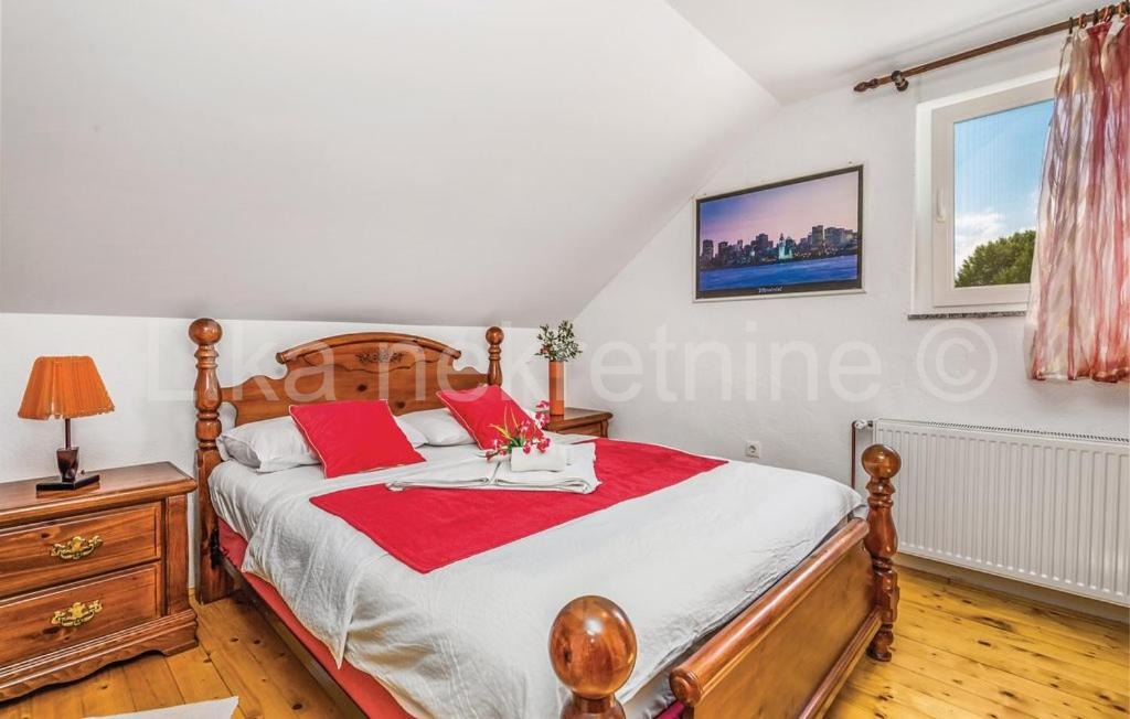 GOSPIĆ ( Barlete ) - Villa Nina s vanjskim bazenom (15)