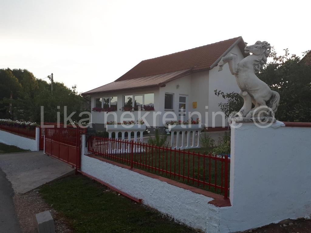 GOSPIĆ ( Barlete ) - Villa Nina s vanjskim bazenom (7)