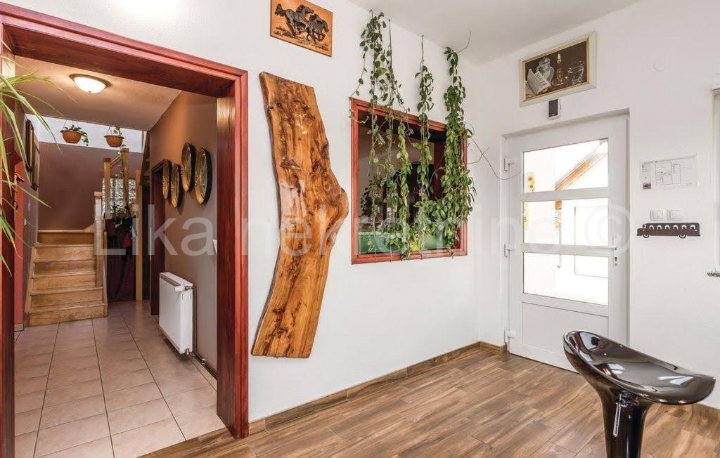 GOSPIĆ ( Barlete ) - Villa Nina s vanjskim bazenom (28)