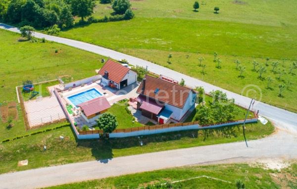 GOSPIĆ ( Barlete ) - Villa Nina s vanjskim bazenom (4)