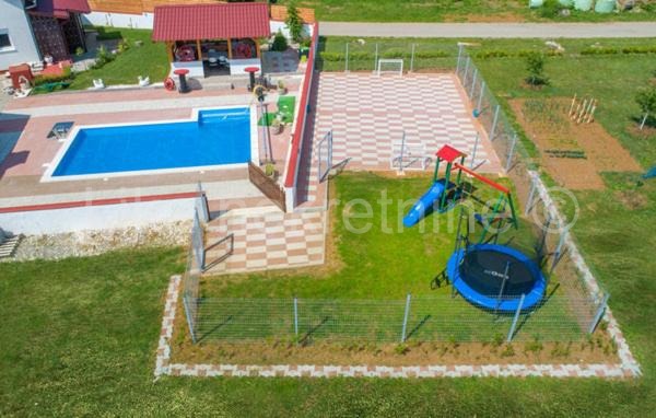 GOSPIĆ ( Barlete ) - Villa Nina s vanjskim bazenom (2)