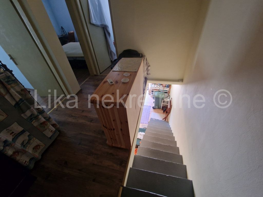 KARLOBAG – kuća dvojnica 150 m2,  200m od mora! (6)