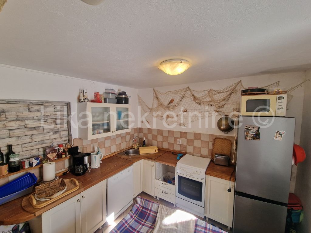 KARLOBAG – kuća dvojnica 150 m2,  200m od mora! (3)