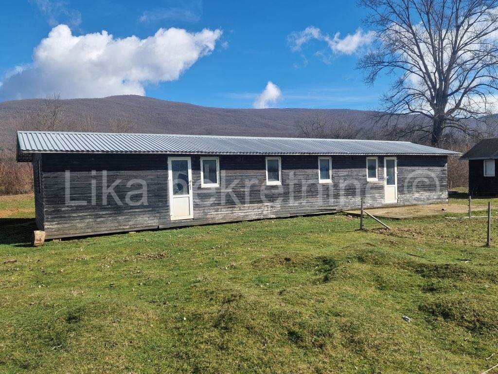 SINAC (Otočac) ÖKO-Dorf mit 5 Häusern (3)