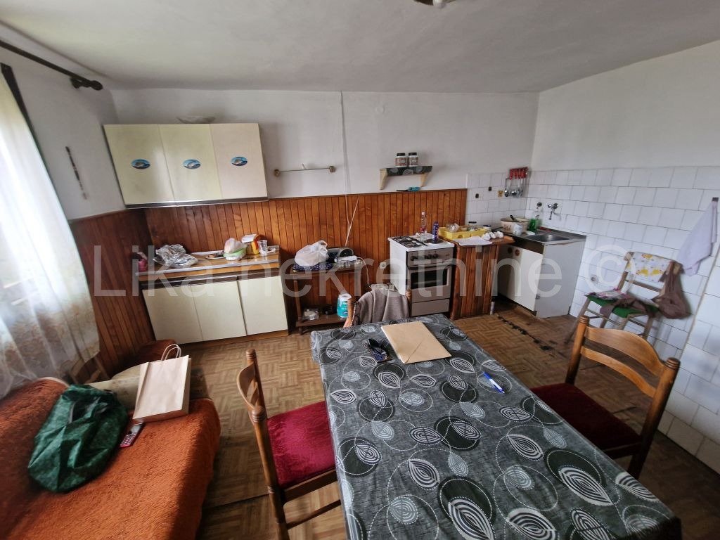 GOSPIĆ - Kaniška - Einfamilienhaus, 3 Grundstücke (11)