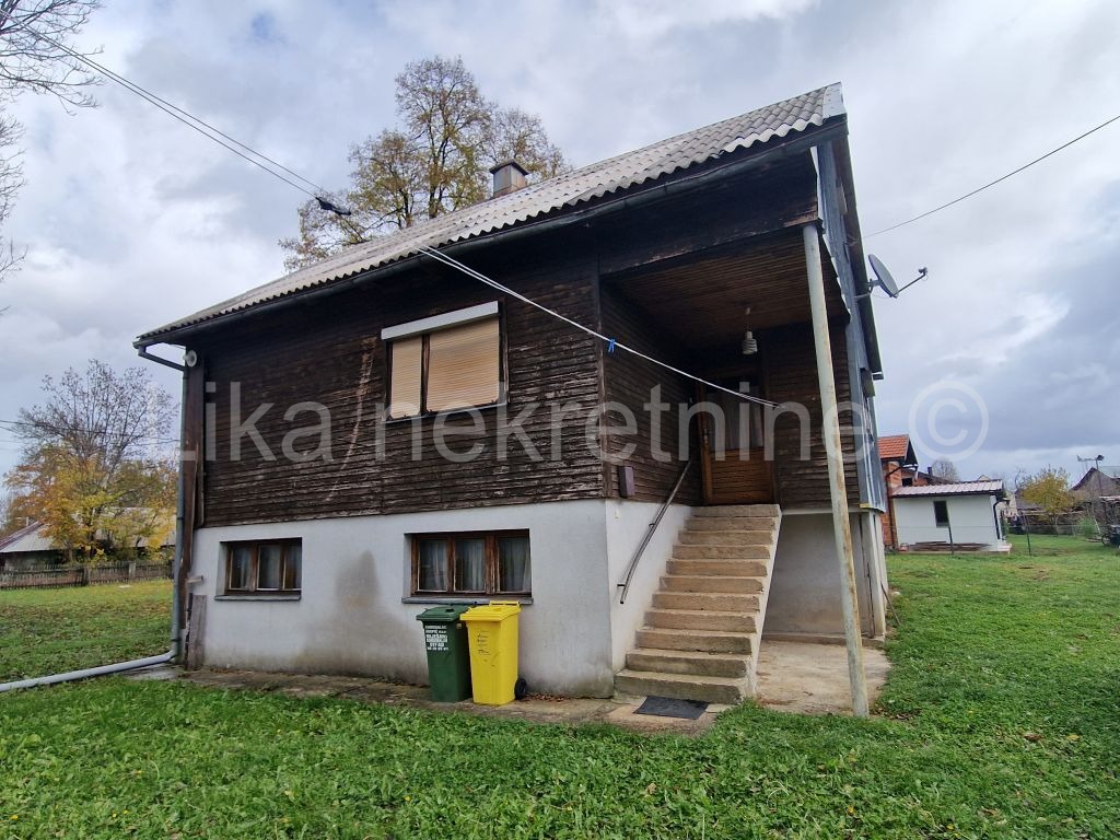 GOSPIĆ - Kaniška - Einfamilienhaus, 3 Grundstücke (18)