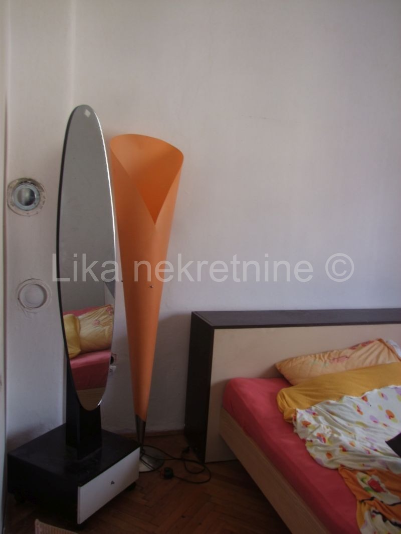 Otočac, Zentrum - Wohnung im Haus (8)
