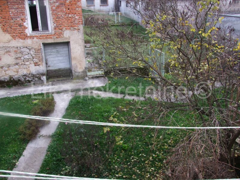 Otočac, Zentrum - Wohnung im Haus (11)
