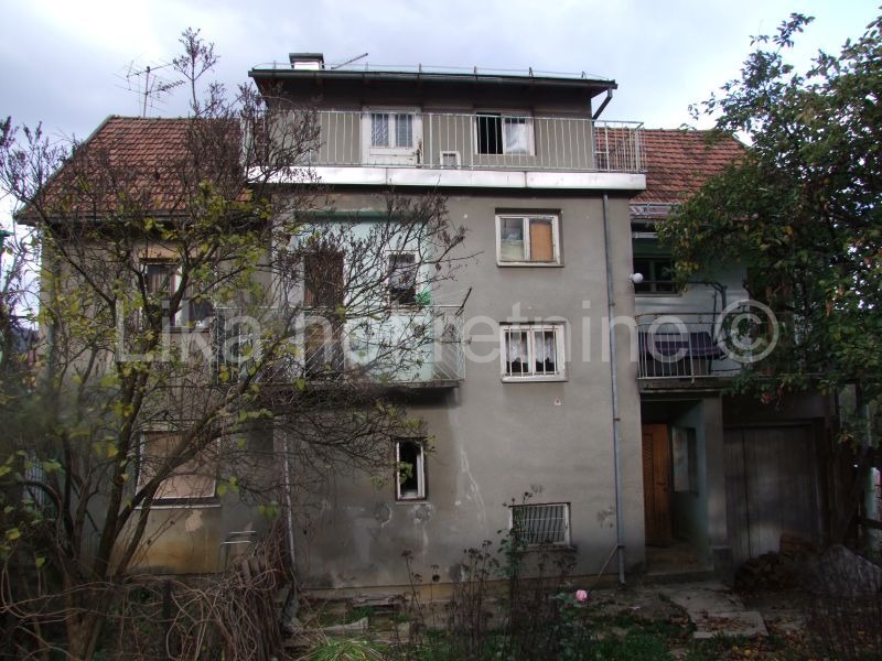 Otočac, Zentrum - Wohnung im Haus (13)