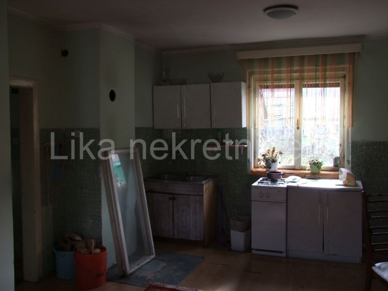 Otočac, Zentrum - Wohnung im Haus (6)