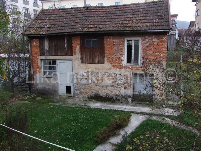 Otočac, Zentrum - Wohnung im Haus (10)