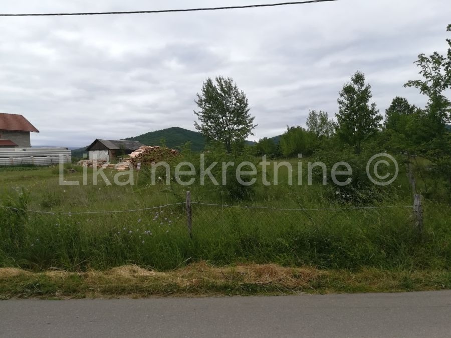 OTOČAC- Gornja Dubrava, građevinsko zemljište (4)