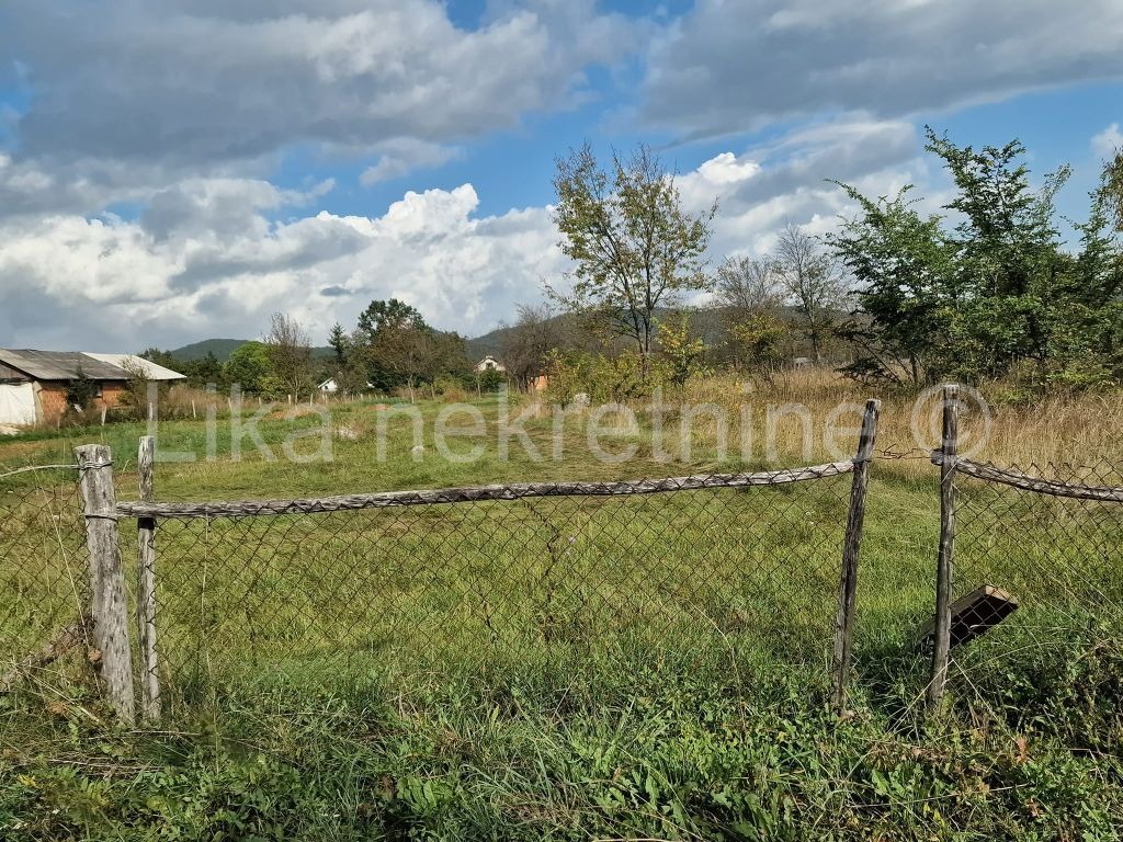 OTOČAC- Gornja Dubrava, građevinsko zemljište