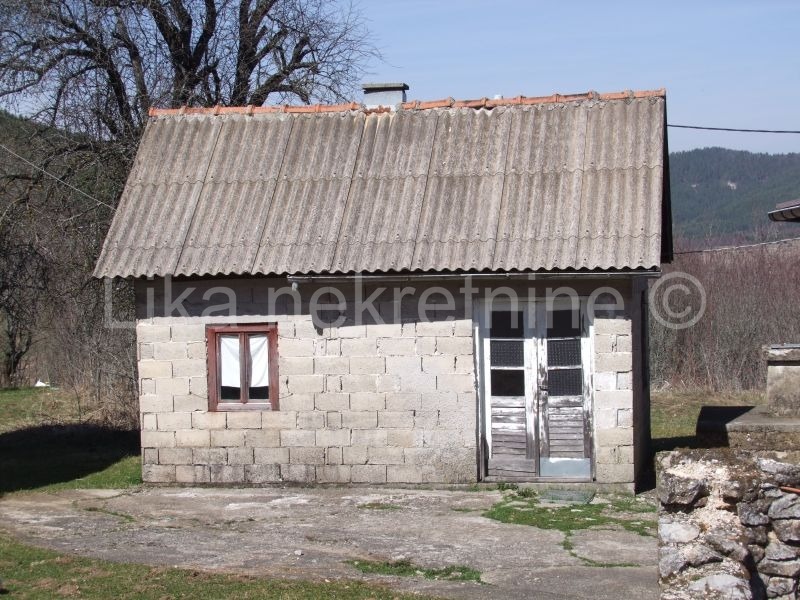 GORNJE VRHOVINE - Landgut, Haus, Stall, Obstgarten (4)