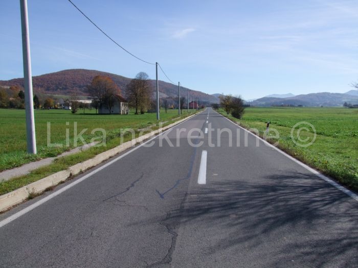 KOMPOLJE( Otočac )  - poljoprivredno zemljište (2)
