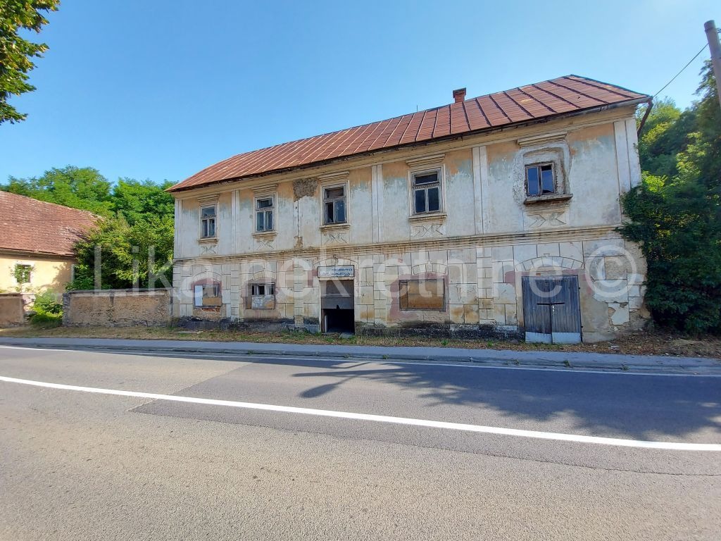 OTOČAC, stambeno - poslovni objekt