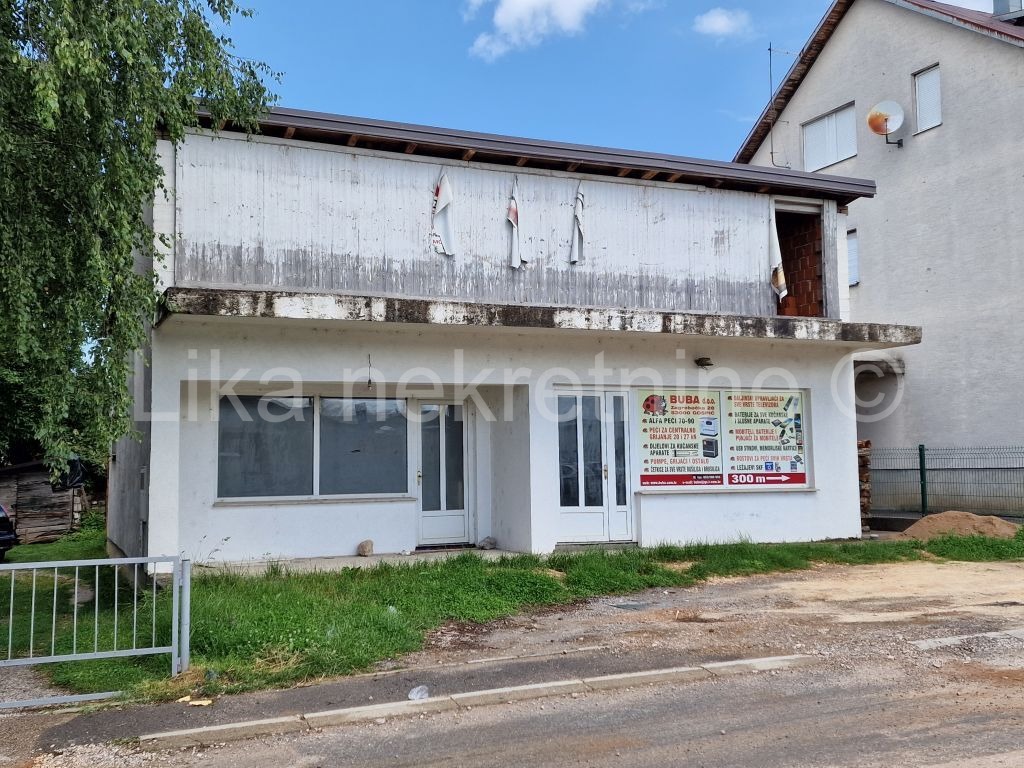 GOSPIĆ - centar , stambeno-poslovni objekat