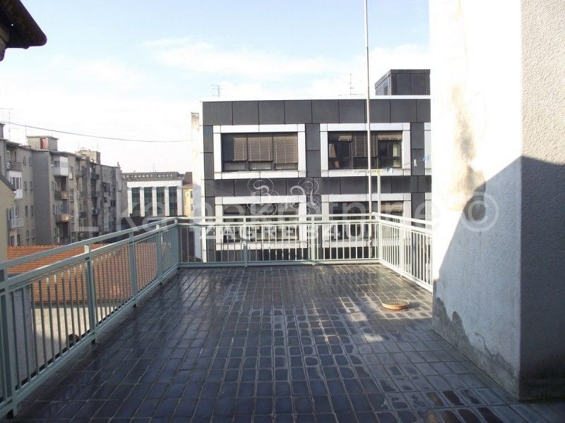 ZAGREB-CENTAR-Dvoetažni stan sa terasom - 147m2 - 3. kat (6)