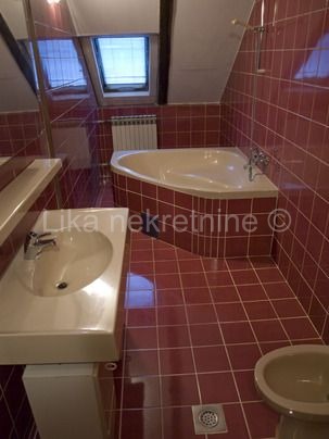 ZAGREB-CENTAR-Dvoetažni stan sa terasom - 147m2 - 3. kat (5)