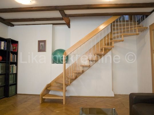 ZAGREB-CENTAR-Dvoetažni stan sa terasom - 147m2 - 3. kat (4)