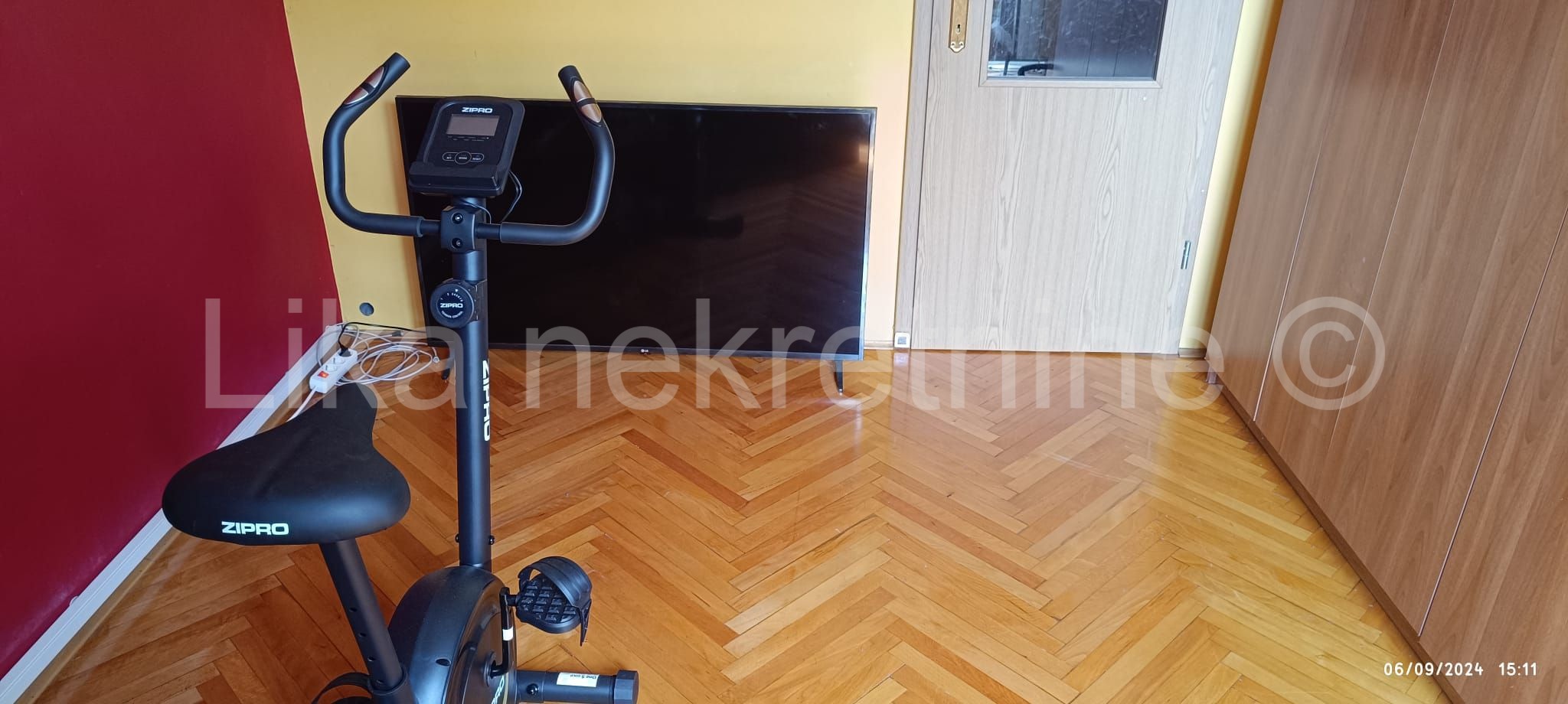 ZAGREB-TREŠNJEVKA-Voltino-Trosoban stan 50 m2 - 5. kat (6)