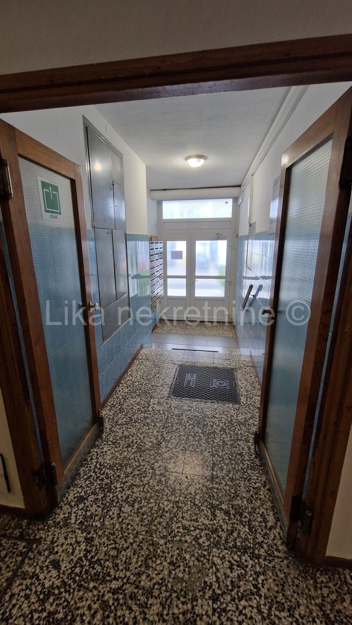 ZAGREB-DUBRAVA-MIRKA DEANOVIĆA- DVOSOBNI STAN-5.KAT-LIFT (10)