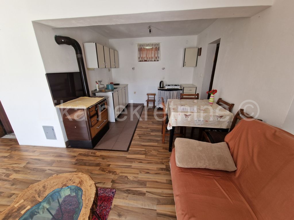 GORIĆI ( Otočac ) - vikendica 120 m2 u prirodi (7)
