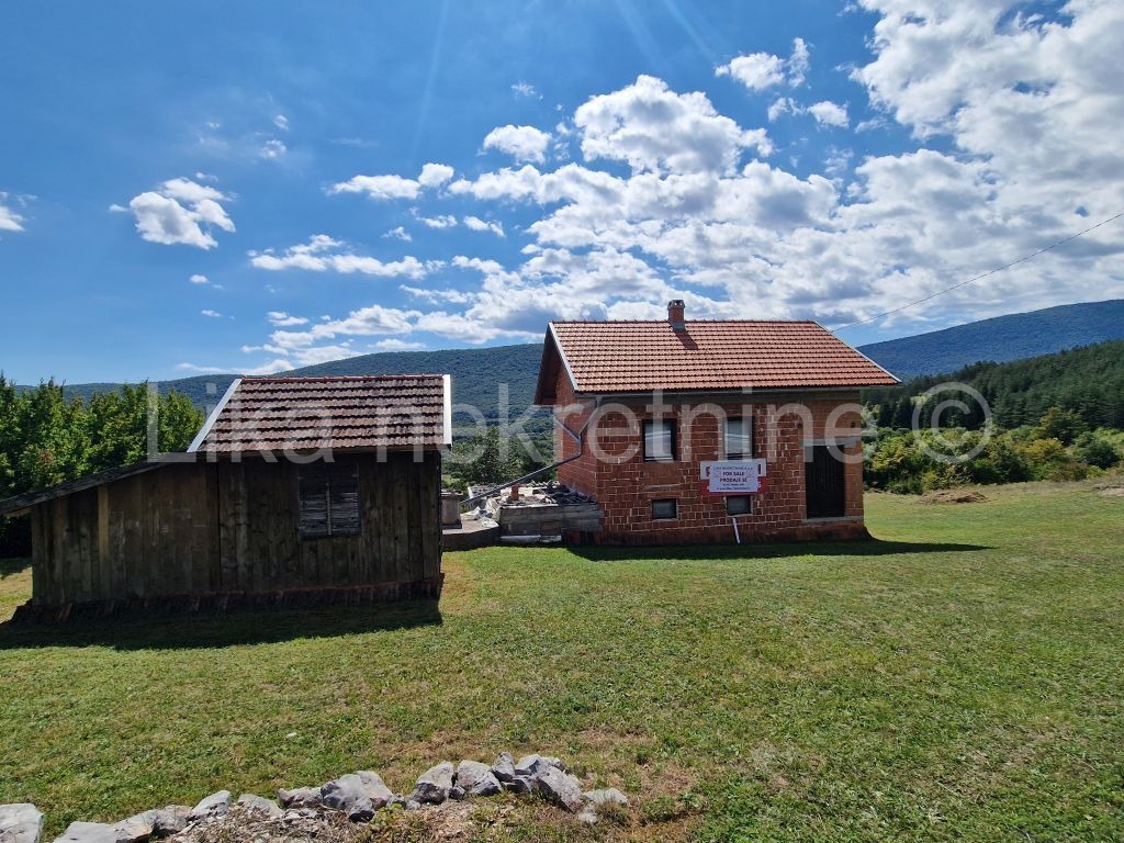 GORIĆI ( Otočac ) - vikendica 120 m2 u prirodi (6)