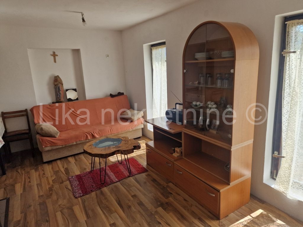 GORIĆI ( Otočac ) - vikendica 120 m2 u prirodi (11)
