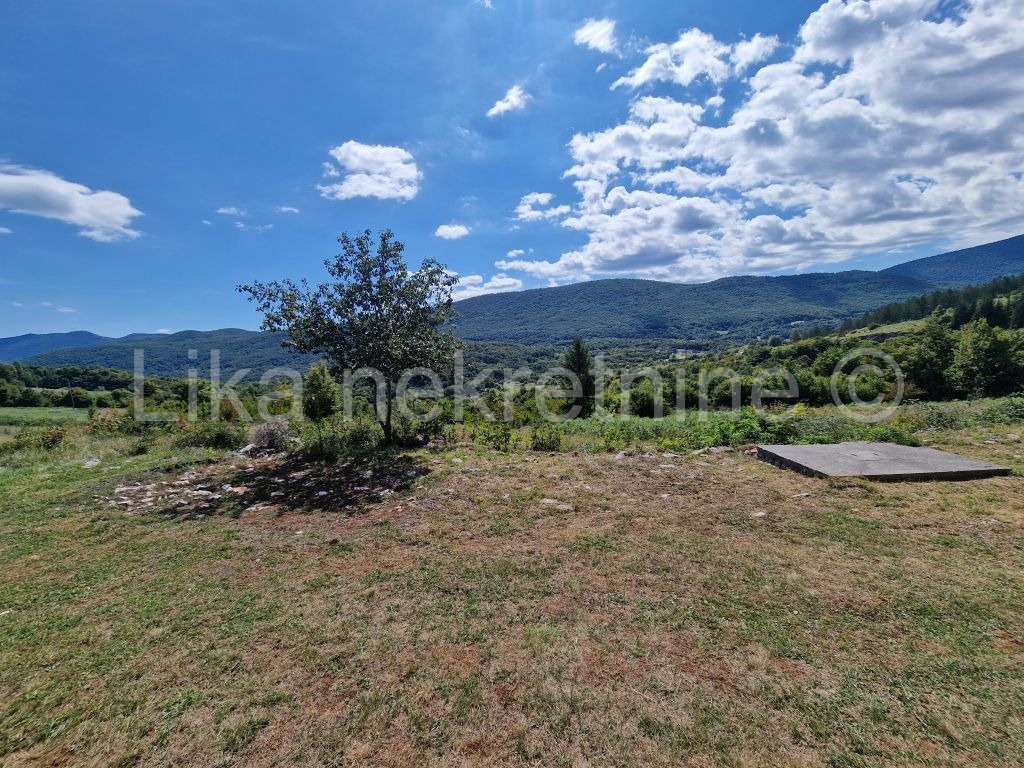 GORIĆI ( Otočac ) - vikendica 120 m2 u prirodi (21)