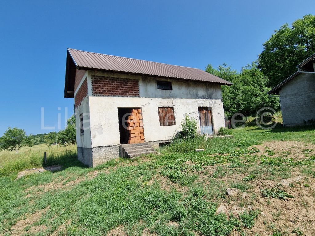 OTOČAC - Rapain Dol - kuća, dvije dvorišne zgrade, okućnica 19.408 m2 (11)