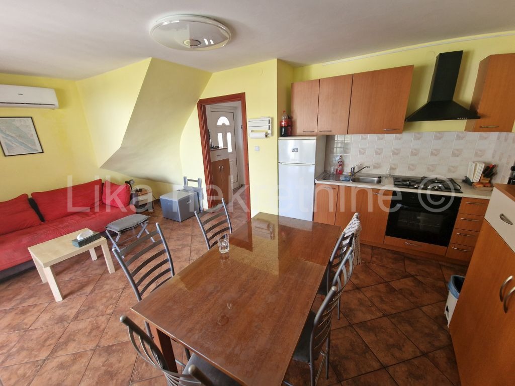 KARLOBAG - dvosobni apartman 50 m2, 1.kat, pogled more, parking (10)